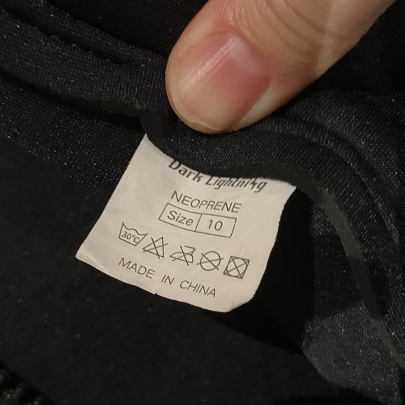 Kids Black One Piece size 10 Wetsuit - Picture 3 of 4